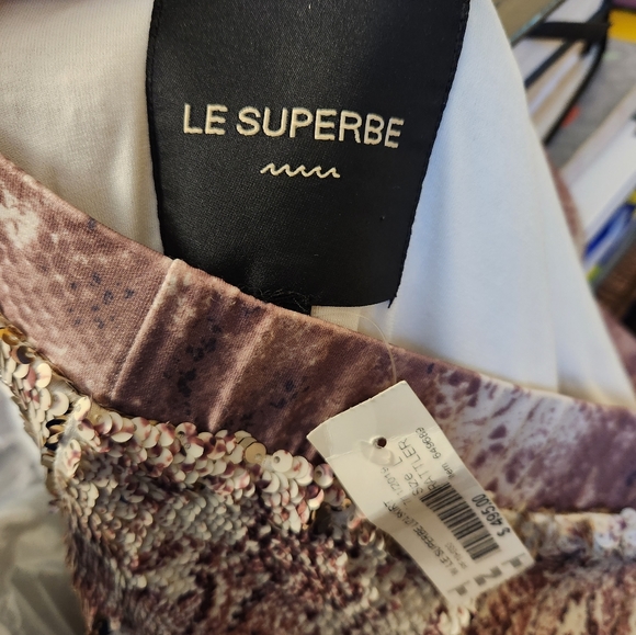 LE SUPERBE SKIRT - Picture 2 of 4